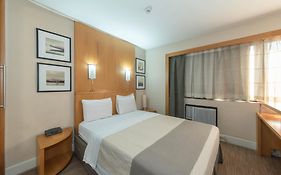 Charmoso Flat na Faria Lima